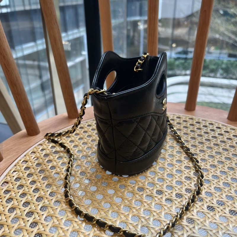 Ch**el bucket bags